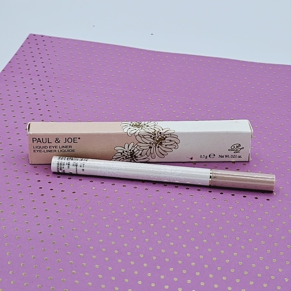 Paul & Joe 01 Black Liquid Eye Liner - Picture 3 of 5